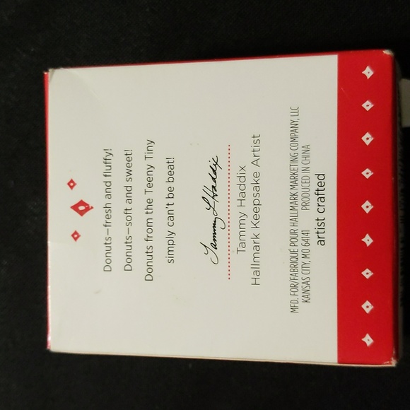 2x 2015 Hallmark Keepsake Ornament Disney Olaf In Summer & Teeny Tiny Sweet Shop - Picture 8 of 8